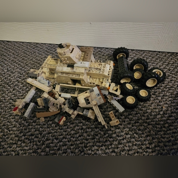 Lego Army Jeep - Picture 2 of 4